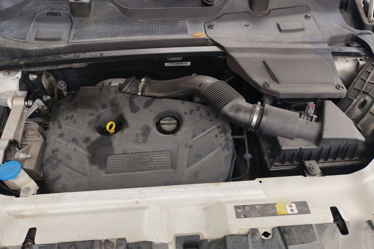 Used Land Rover Discovery Sport 2015 2.0T HSE LUXURY Engine Bay