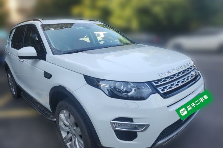 Used Land Rover Discovery Sport 2015 2.0T HSE LUXURY Front Right 45 Deg