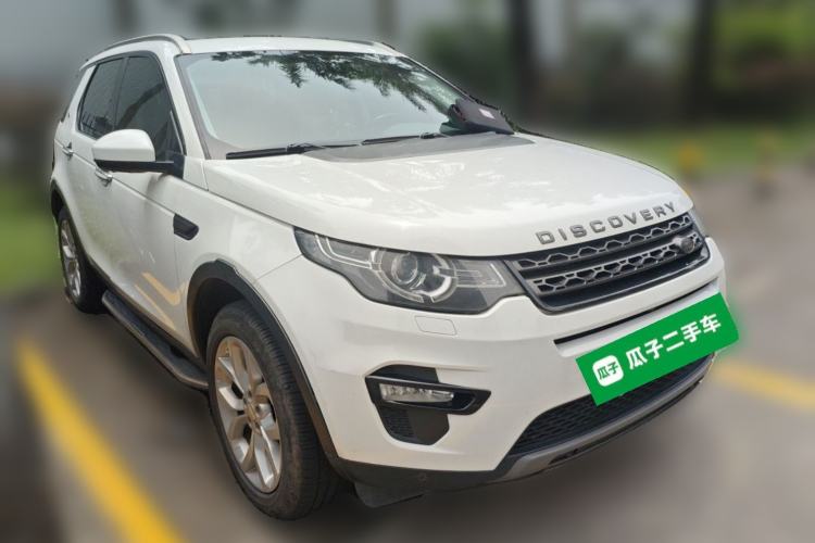 Used Land Rover Discovery Sport 2015 2.0T SE Front Right 45 Deg