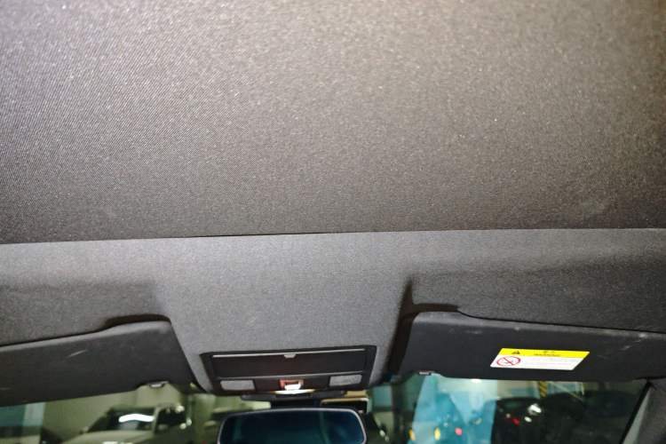 Used Land Rover Discovery Sport 2015 2.0T HSE LUXURY Headliner