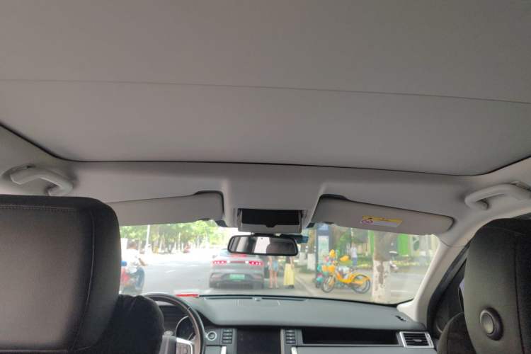 Used Land Rover Discovery Sport 2015 2.0T SE Headliner