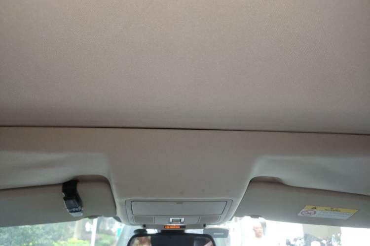 Used Land Rover Discovery Sport 2015 2.0T SE Headliner