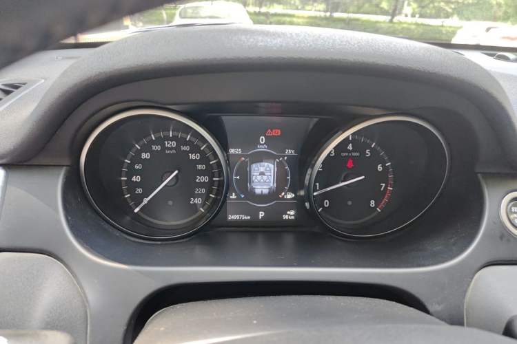 Used Land Rover Discovery Sport 2015 2.0T SE Instrument Cluster