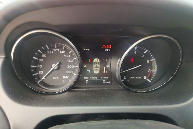 Used Land Rover Discovery Sport 2015 2.0T HSE LUXURY Instrument Cluster