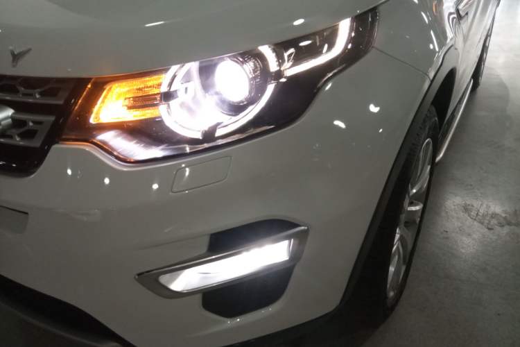 Used Land Rover Discovery Sport 2015 2.0T HSE LUXURY Left Front Headlight