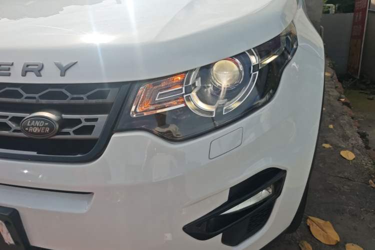Used Land Rover Discovery Sport 2015 2.0T SE Left Front Headlight
