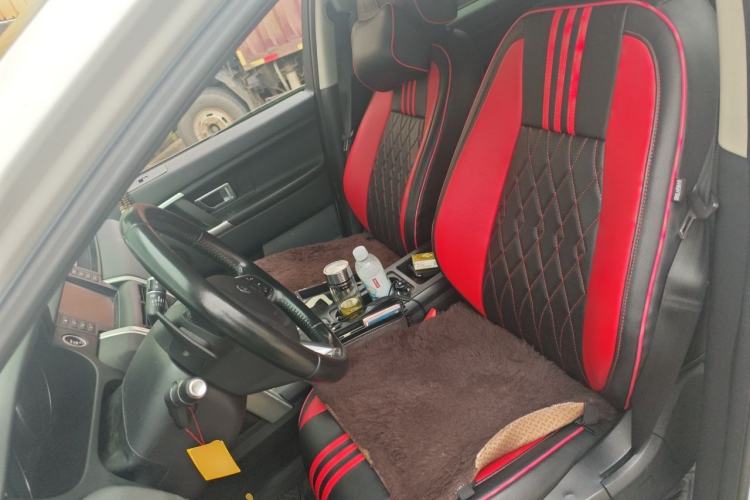 Used Land Rover Discovery Sport 2015 2.0T SE Left Front Seat