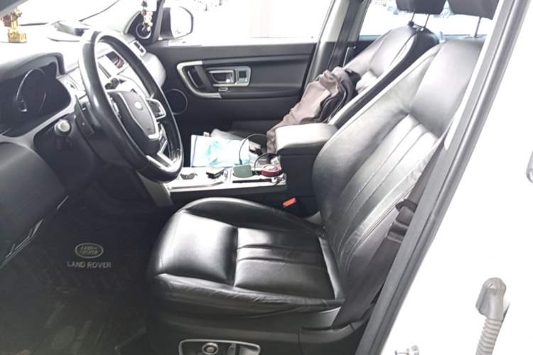 Used Land Rover Discovery Sport 2015 2.0T SE Left Front Seat