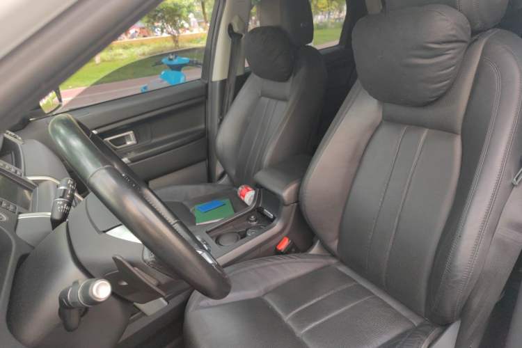 Used Land Rover Discovery Sport 2015 2.0T SE Left Front Seat