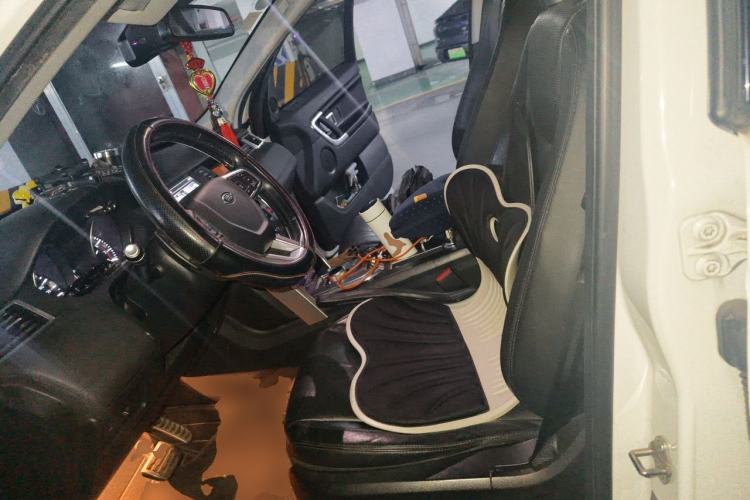 Used Land Rover Discovery Sport 2015 2.0T SE Left Front Seat
