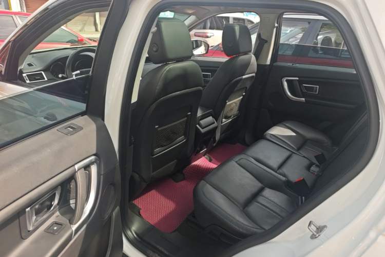 Used Land Rover Discovery Sport 2015 2.0T SE Left Rear Seat