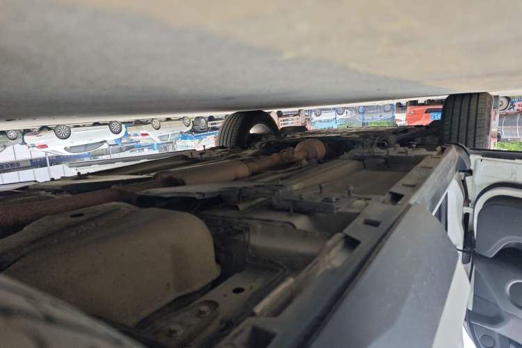 Used Land Rover Discovery Sport 2015 2.0T SE Left Side Sill