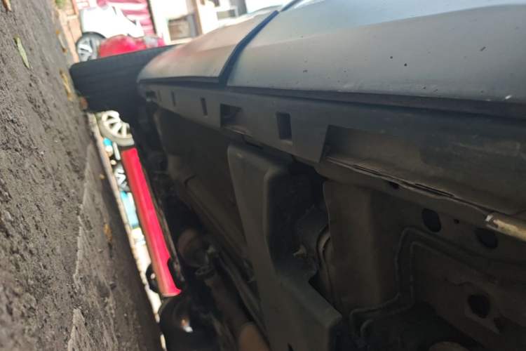 Used Land Rover Discovery Sport 2015 2.0T SE Left Side Sill