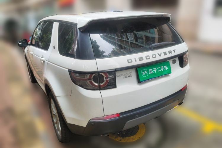 Used Land Rover Discovery Sport 2015 2.0T SE Rear Left 45 Deg