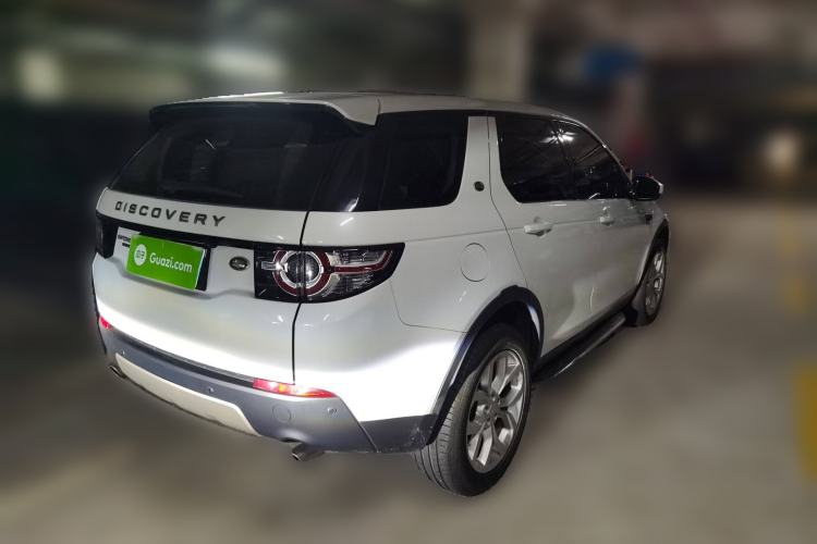 Used Land Rover Discovery Sport 2015 2.0T SE Rear Right 45 Deg