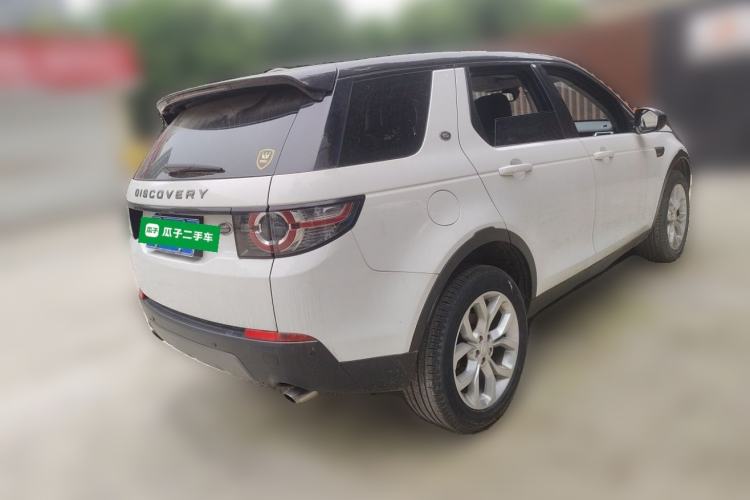 Used Land Rover Discovery Sport 2015 2.0T SE Rear Right 45 Deg