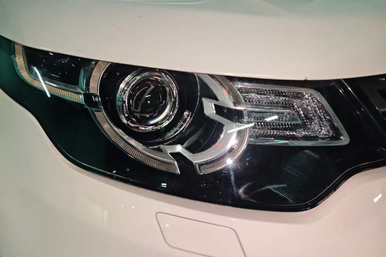 Used Land Rover Discovery Sport  Right Front Headlight