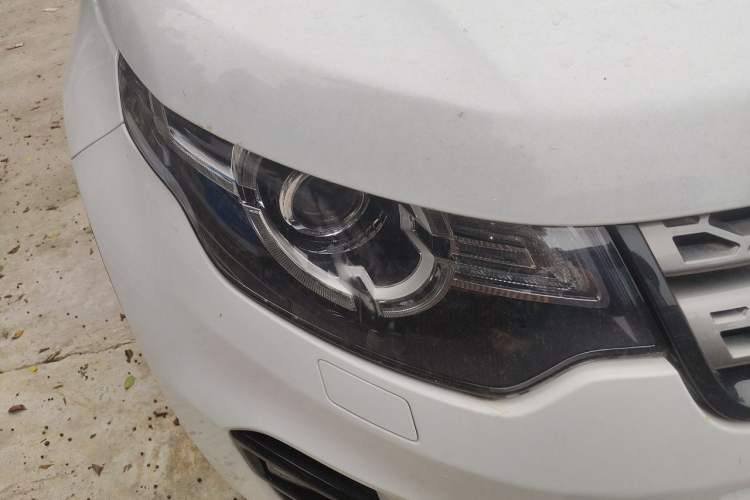 Used Land Rover Discovery Sport 2015 2.0T SE Right Front Headlight