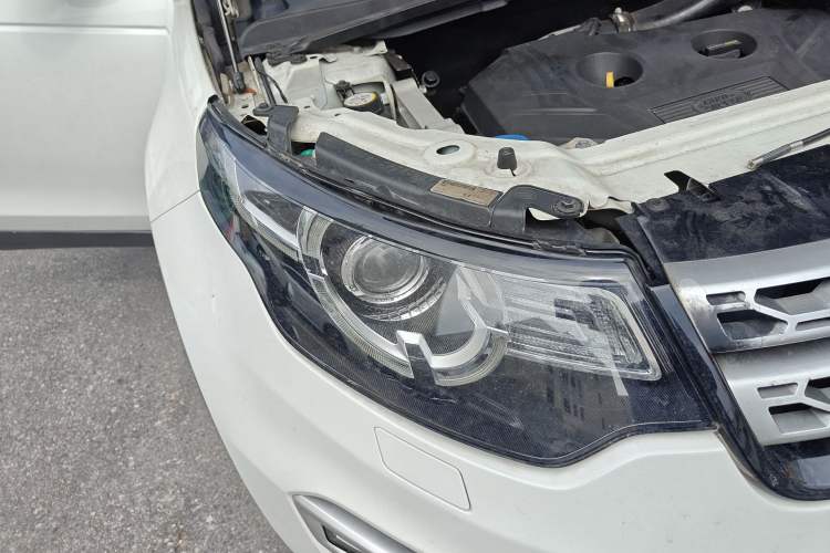 Used Land Rover Discovery Sport 2015 2.0T HSE LUXURY Right Front Headlight