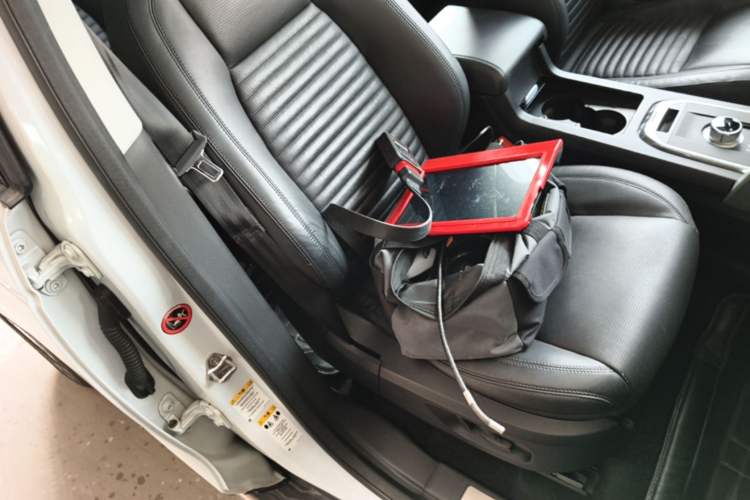 Used Land Rover Discovery Sport 2015 2.0T SE Right Front Seat
