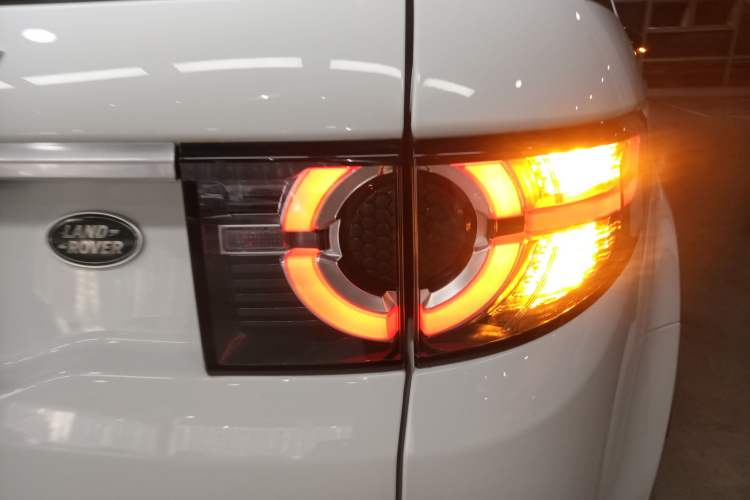Used Land Rover Discovery Sport 2015 2.0T HSE LUXURY Right Rear Taillight