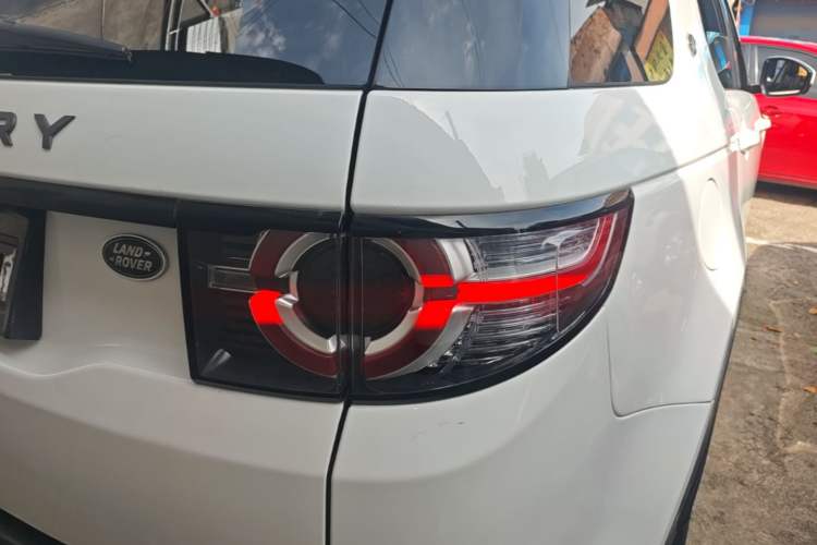 Used Land Rover Discovery Sport 2015 2.0T SE Right Rear Taillight
