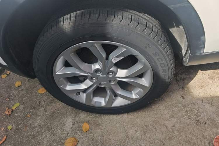 Used Land Rover Discovery Sport 2015 2.0T SE Right Rear Wheel Hub