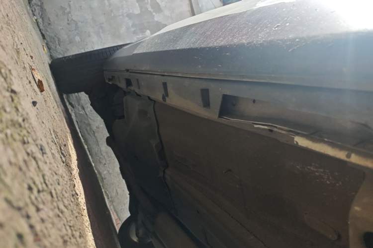 Used Land Rover Discovery Sport 2015 2.0T SE Right Side Sill