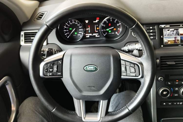 Used Land Rover Discovery Sport 2015 2.0T SE Steering Wheel