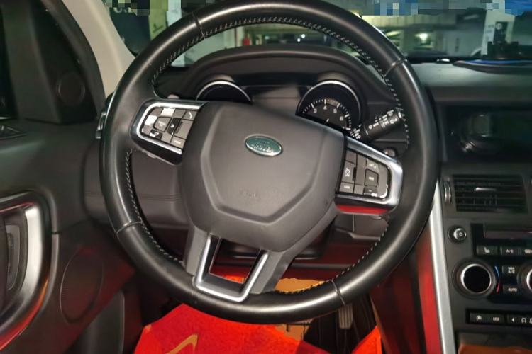 Used Land Rover Discovery Sport 2015 2.0T SE Steering Wheel