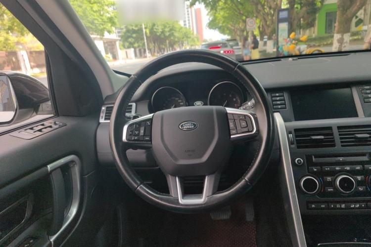 Used Land Rover Discovery Sport 2015 2.0T SE Steering Wheel