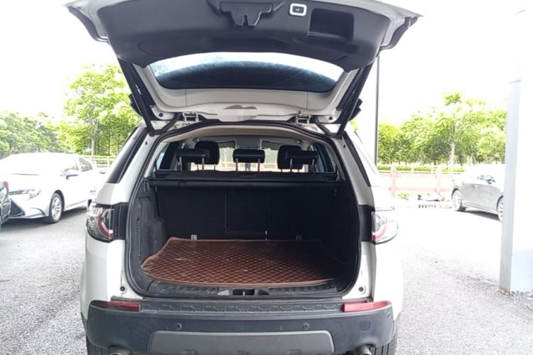 Used Land Rover Discovery Sport 2015 2.0T SE Trunk