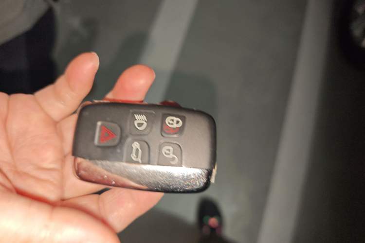 Used Land Rover Discovery Sport 2015 2.0T HSE LUXURY Vehicle Key