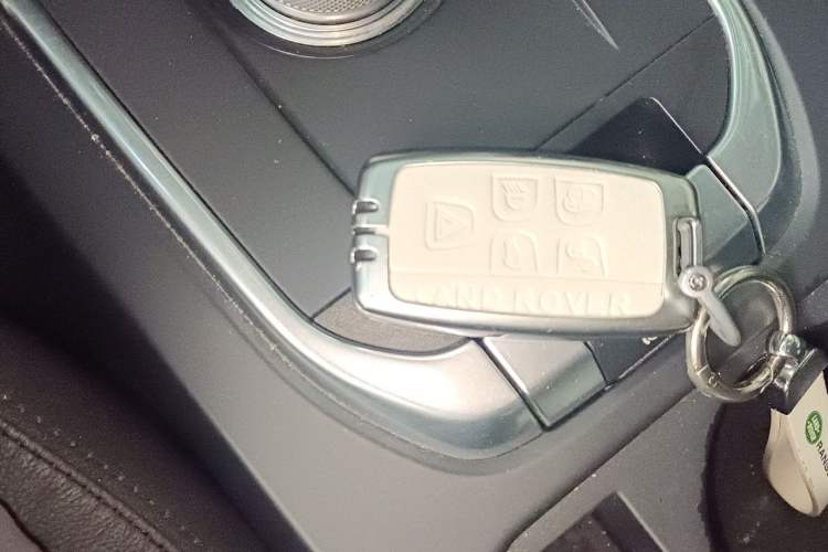 Used Land Rover Discovery Sport 2015 2.0T SE Vehicle Key