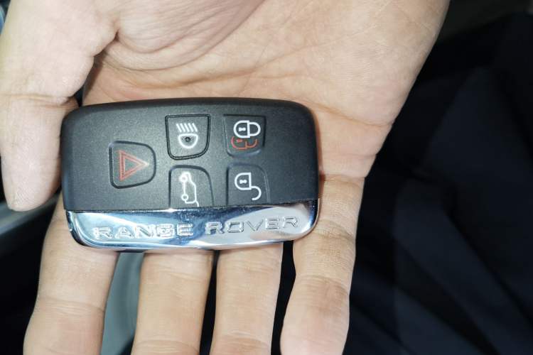 Used Land Rover Discovery Sport 2015 2.0T HSE LUXURY Vehicle Key