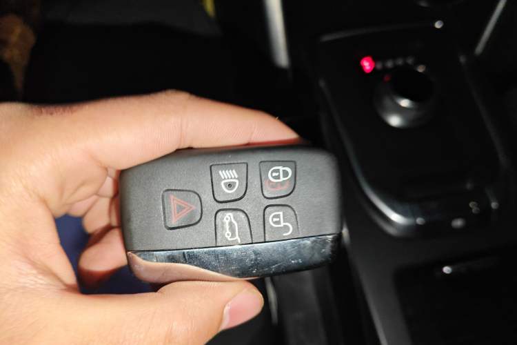 Used Land Rover Discovery Sport 2015 2.0T SE Vehicle Key