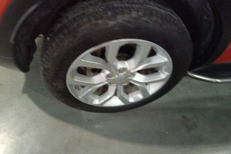 Used Land Rover Discovery Sport 2015 2.0T SE Right Rear Wheel Hub