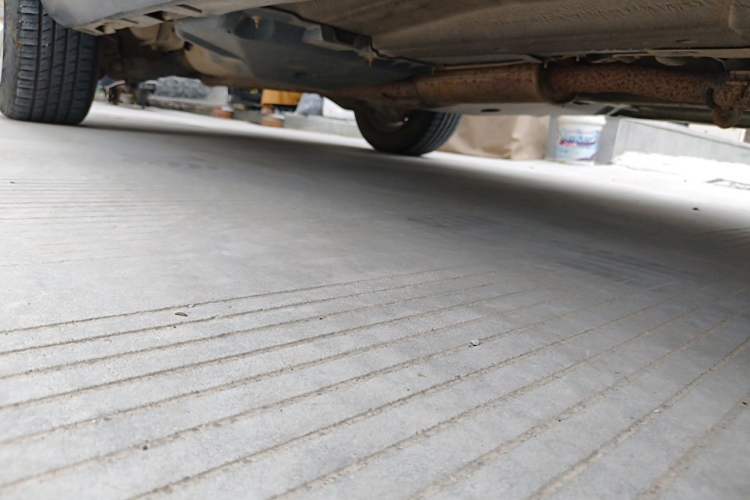 Used Land Rover Discovery Sport 2016 2.0T SE Chassis Front Right