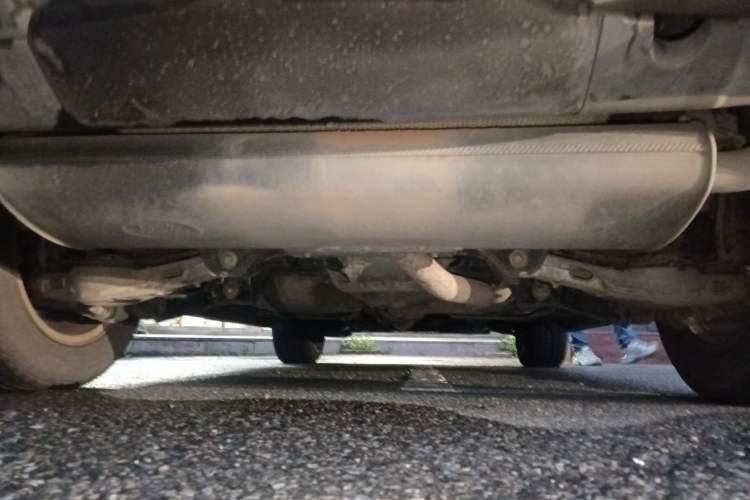 Used Land Rover Discovery Sport 2016 2.0T SE Chassis Rear