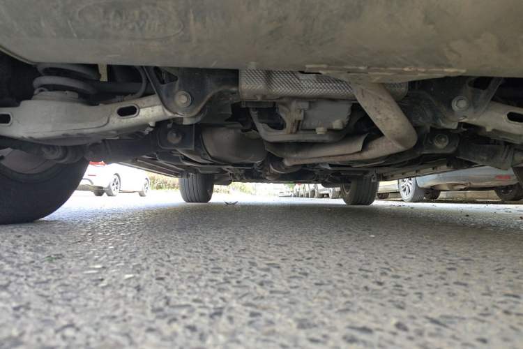 Used Land Rover Discovery Sport 2016 2.0T SE Chassis Rear