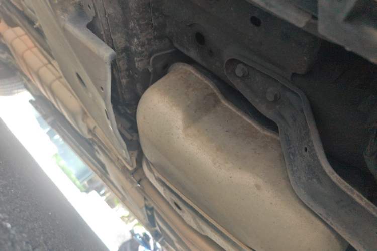 Used Land Rover Discovery Sport 2016 2.0T HSE Chassis Rear Left