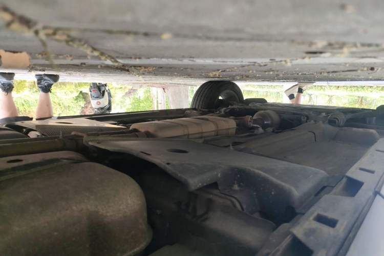 Used Land Rover Discovery Sport 2016 2.0T HSE Chassis Rear Left