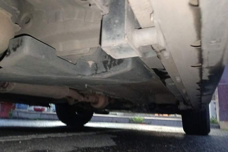 Used Land Rover Discovery Sport 2016 2.0T SE Chassis Rear Right