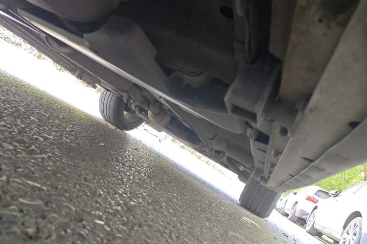 Used Land Rover Discovery Sport 2016 2.0T SE Chassis Rear Right