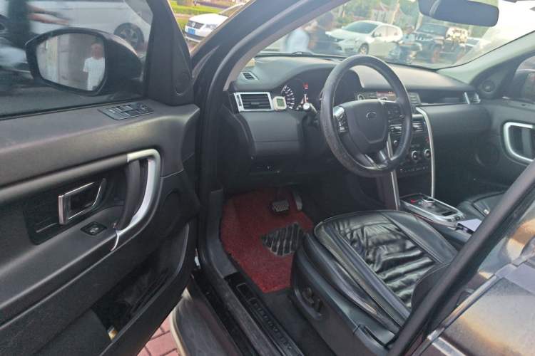 Used Land Rover Discovery Sport 2016 2.0T SE Driver Seat