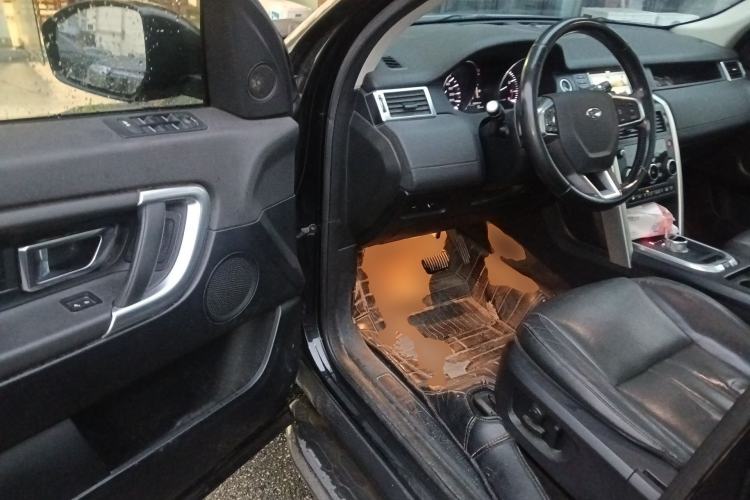 Used Land Rover Discovery Sport 2016 2.0T SE Driver Seat