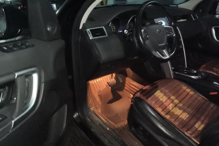Used Land Rover Discovery Sport 2016 2.0T SE Driver Seat