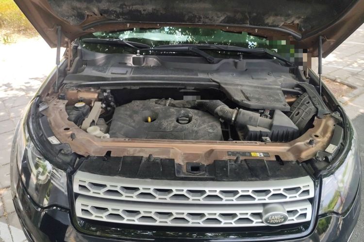 Used Land Rover Discovery Sport 2016 2.0T HSE Engine Bay