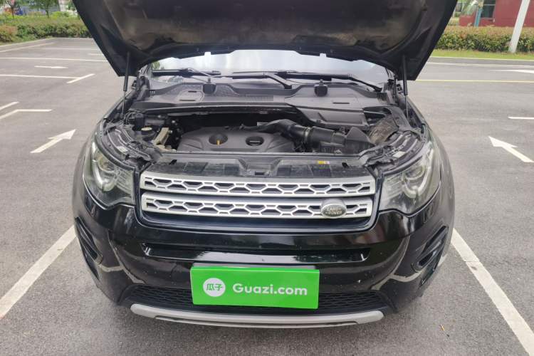 Used Land Rover Discovery Sport 2016 2.0T HSE Engine Bay