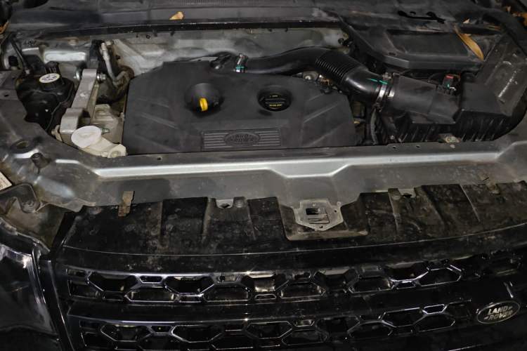 Used Land Rover Discovery Sport 2016 2.0T S Engine Bay